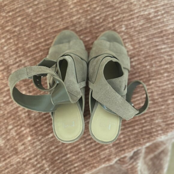 Marc Fisher Valen Women's Suede Strap Block Heel Sandals - Picture 3 of 5